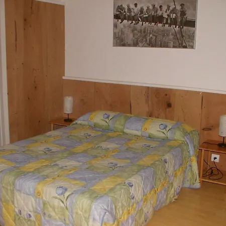 Chambres D'hotes Casa Paulou 拉兰